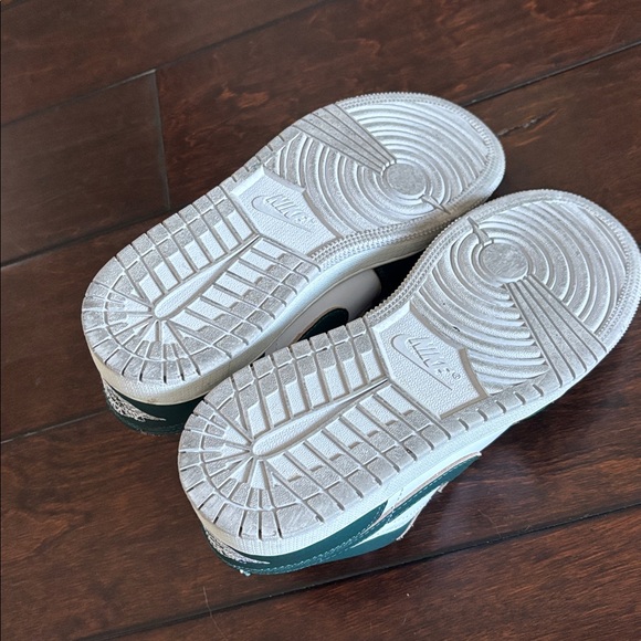 Jordan Kids' Sneakers - White and green 5y - Picture 4 of 4
